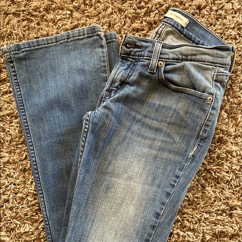 Women’s Levi’s 524 too super low boot cut jeans